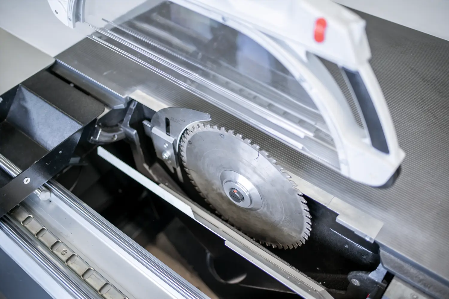 Schutzhauben und Sicherheitszubehör für Kreissägen