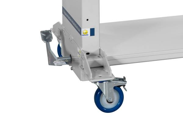 Die zwei Lenkrollen auf der vorderen Längsseite sind mit Feststellbremsen ausgestattet