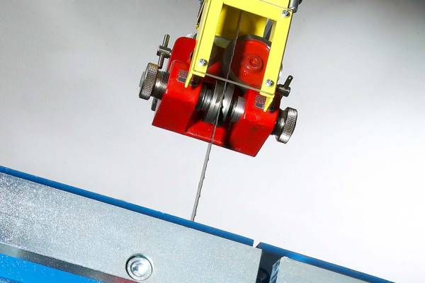 Obere APA 2 Bandsägeblattführung