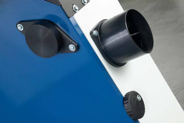 Zwei 120 mm Absaugstutzen sorgen für eine optimale Absaugung