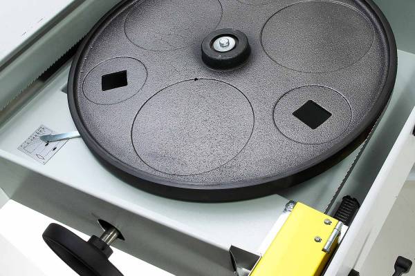 Dynamisch ausbalancierte Bandsägeräder aus Vollguss