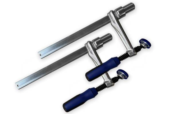 Zwei Vertikal-Spannzwingen 22 x 8,5 mm